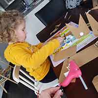 Kindergartenkinder im Frühjahr 2020 im Homeoffice :)
