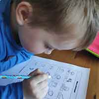 Kindergartenkinder im Frühjahr 2020 im Homeoffice :)
